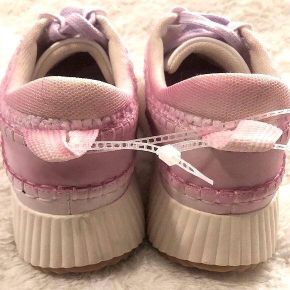 🌸 Mi.iM Pretty Pink Sneakers 🌸 - Picture 7 of 8